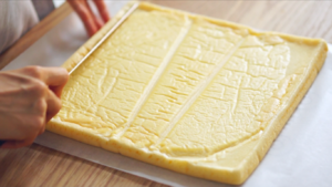 A few minutes sweet aspic of sweet taro grandma coils / coil not to crack a recipe + fresh sweet taro butter + the entrance changes a grandma to freeze namely / bake video cake piece 7 " thin roll " practice measure 48