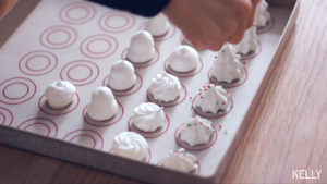 （入り口が適切な装飾を変更して、失敗しないようにします）フランスの卵白の霜の全体戦略 キャンディ/豚の焼き菓子のビデオ：馬術の美しいヒスイ28 