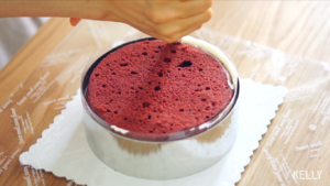 The cake of light Kagong velvet that need not wipe a face / low card recipe + decorate doohickey + the method that squeeze a flower / bake video cake piece 11 " beautiful type cake " practice measure 35