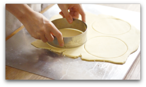 Crisp pie of the simple and easy apple that do not have candy / the practice measure of video of A pig bake 16