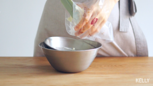 Saline flavour rub butter cake blocking a grandma / like sea salt rub of card, might as well try. / " sponge reachs his to derive " bake video cake piece the practice measure of 5 3
