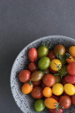The practice measure of the small tomato of iced word plum that summer has surely 1
