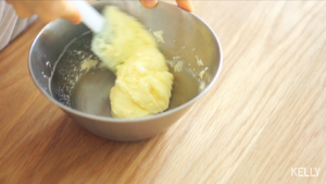 One close lightly is changed namely crisp carry floret on the head to the precious Ni Qu Jiyun that drops broken bits / bake video biscuit piece the practice measure of 1 11