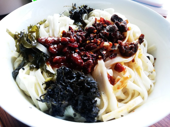 
The practice of noodles served with soy sauce of sauce of 10 minutes of Xianggu mushroom