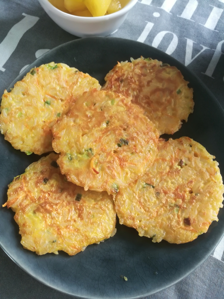 
Quick worker breakfast... the practice of rice egg cake