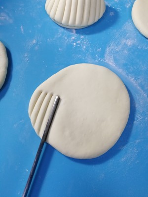 The practice measure of conch steamed bread 4