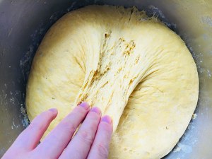 Pumpkin steamed bread (loose and sweet, do not add candy) practice measure 10