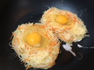 早朝の朝食、卵のケーキの練習対策 ポテトシルク4 