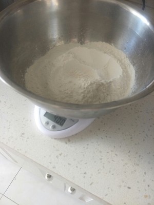 Multi-layer steamed bread but the practice measure that evaporate can bake 1
