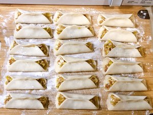 ジューシーな秘密は、新鮮な豚の温床チャイブの揚げ餃子を作る練習の動きが壊れやすく甘い3