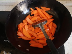 Simple, black agaric green burns carrot (delicious, fall in love with carrot) practice measure 2