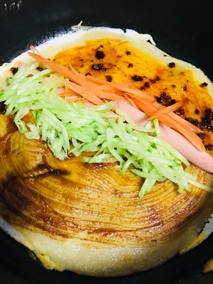 The practice measure of cake of egg roll of chicken of quick worker breakfast 8