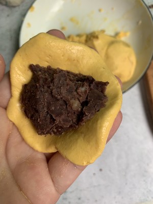 The practice measure of the ormosia pumpkin cake that young lady elder sister loves to eat 4