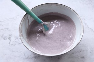 The practice measure of black rice cake 4