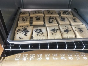 Multi-layer steamed bread but the practice measure that evaporate can bake 20