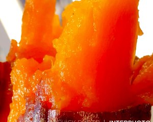 The practice measure of the oil drifting candy with the sweet yam of wintry day demarcate that bake 10