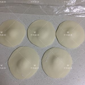 Manual steamed stuffed bun (navel is wrapped) practice measure 6