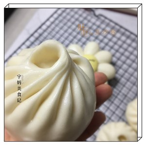 Manual steamed stuffed bun (navel is wrapped) practice measure 13