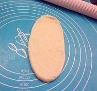 The practice measure that biscuit of shredded coconut stuffing coils 9