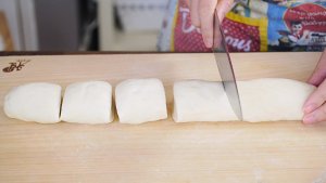 [優雅なフィードの失礼な言葉]新鮮な豚肉の蒸しパンの練習方法10