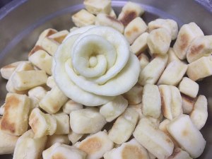 The practice measure of steamed bread of anhydrous grandma sweet egg 16