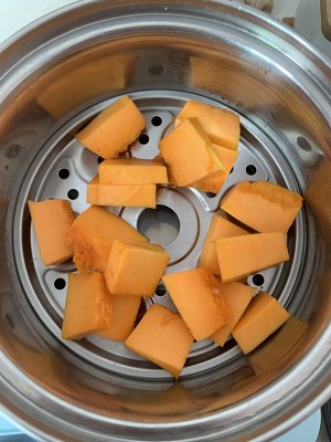 The practice measure of the ormosia pumpkin cake that young lady elder sister loves to eat 1