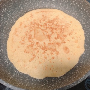 Quick worker breakfast - the practice measure of banana thin pancake made of millet flour 10