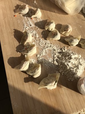 The practice measure of bright shrimp wonton 5