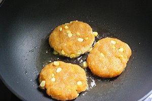 Breakfast hamburger is in Kendeji easily the home is done---"Corn chicken hamburger " practice measure 16