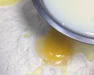 The practice measure of steamed bread of anhydrous grandma sweet egg 3