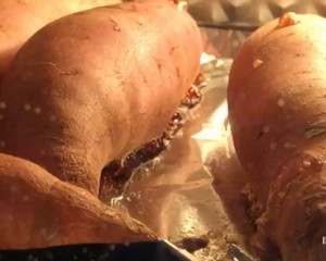 The practice measure of the oil drifting candy with the sweet yam of wintry day demarcate that bake 7