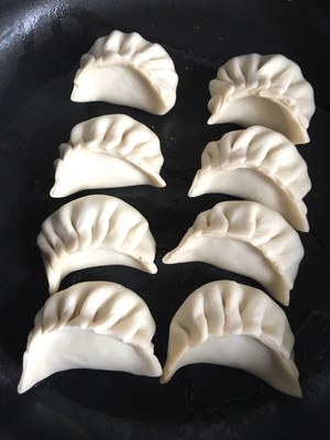 The practice measure of beef fried dumpling 5