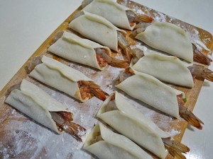 The practice measure of fried dumpling of crisp bright shrimp 9