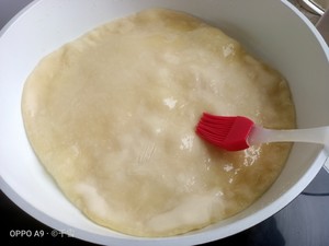 The practice measure of deep-fried dough cake of the daily life of a family 13