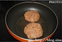 牛肉のハンバーガー3