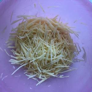 The practice measure of cake of potato silk egg 1
