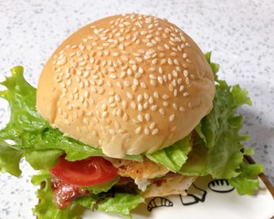 家族は日常生活の速い労働者を含んでいますシンプルで簡単なハンバーガー栄養測定法の家族の日常生活の素早い労働者8 