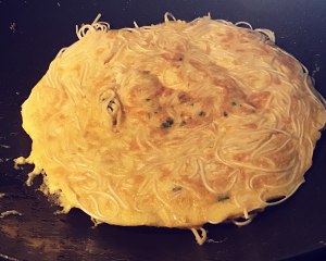 The cake of silver-colored silk of egg sweet green that noodle makes need not knead dough, the practice measure that learns easily simply 5
