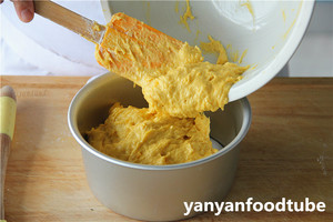 The practice measure of Steamed Pumpkin Cake of pumpkin steamed sponge cake 10
