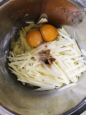 The practice measure of cake of potato silk egg 1