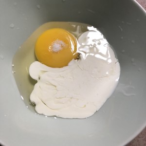 美しいタイプの卵1個を揚げる練習尺度