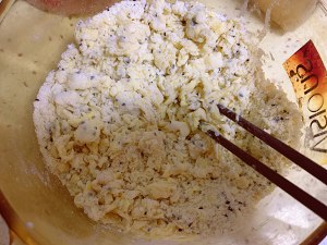 The grandma is sweet " gallinaceous wing " the practice measure of small deep-fried twisted dough sticks 2