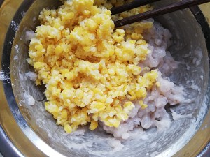 Shelled fresh shrimps is not being fried again ate, such doing, the practice measure that when breakfast adult child loves to eat 11