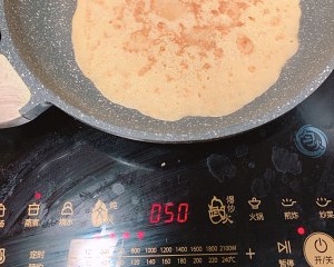 Quick worker breakfast - the practice measure of banana thin pancake made of millet flour 9