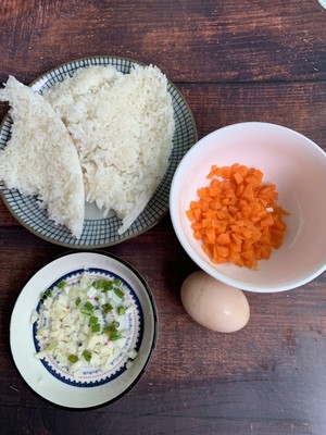 大豆の卵に食事を炒め、1が止まらないようにするおいしい測定法