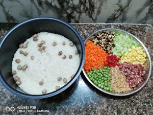 A steamed dumping with the dough gathered at the top (edition of Yun Tun skin) practice measure 8