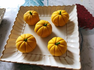 The practice measure of pumpkin hedgehog small steamed bread 7