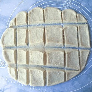 Hand of dried meat floss rips biscuit, exceed soft meeting to explode the biscuit of the oar oh practice measure 8