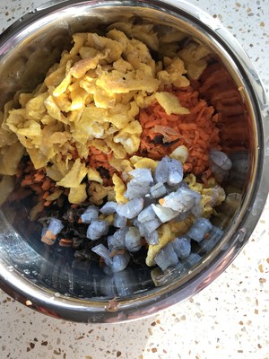 The practice measure of bright shrimp wonton 3