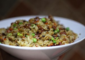 The practice measure of a steamed dumping with the dough gathered at the top of dumpling skin salty yoke 4